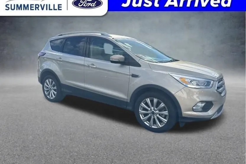 2017 Ford Escape Titanium photo 1