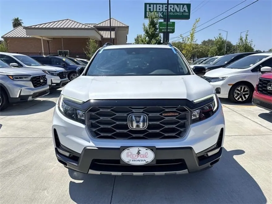 2022 Honda Passport TrailSport photo 1