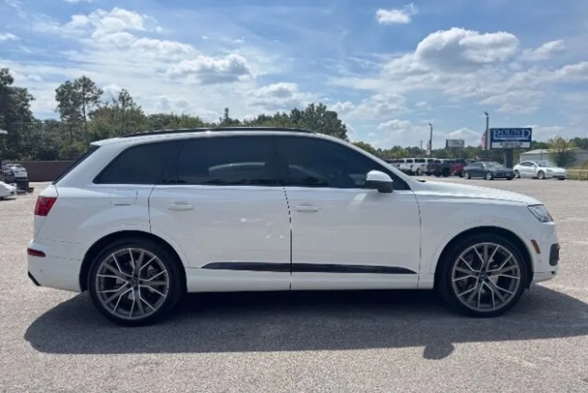 2019 Audi Q7 55 Premium photo 1