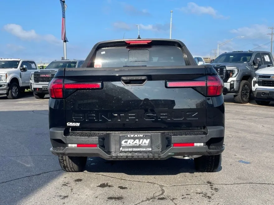 2025 Hyundai Santa Cruz SEL Activity photo 1