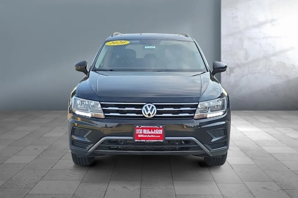 2020 Volkswagen Tiguan SE photo 1