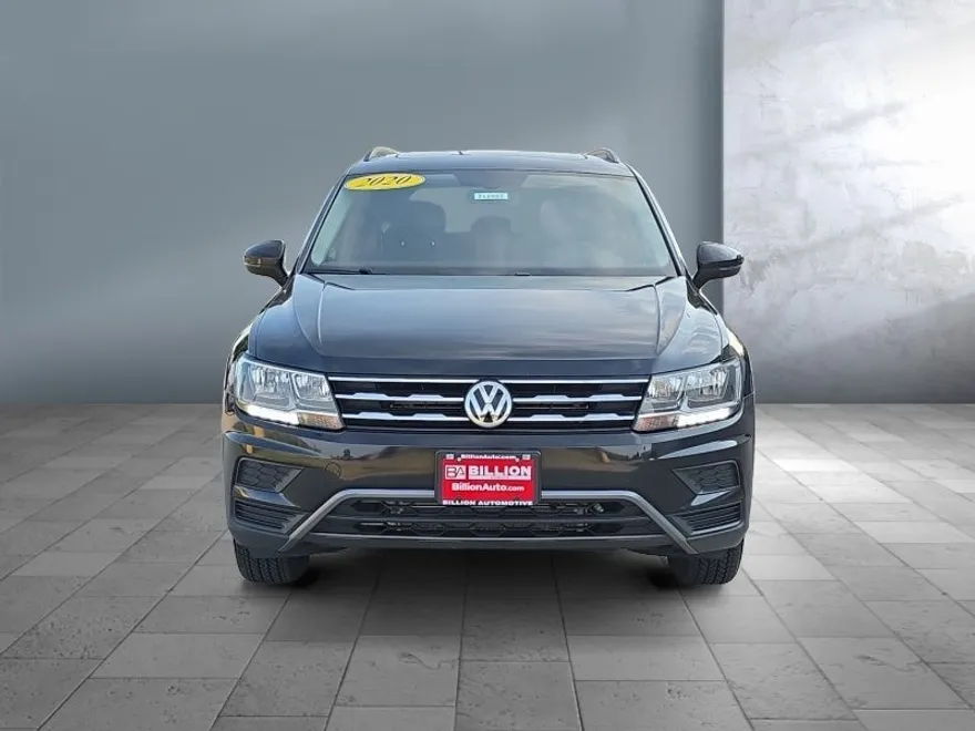 2020 Volkswagen Tiguan SE photo 1