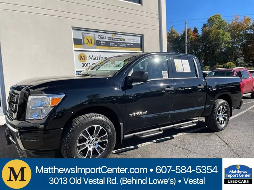 2024 Nissan Titan SV photo 1