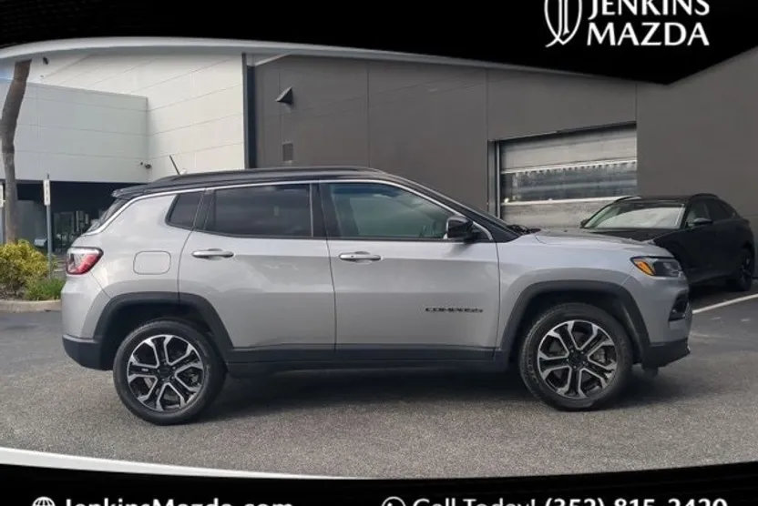 2023 Jeep Compass Limited photo 1
