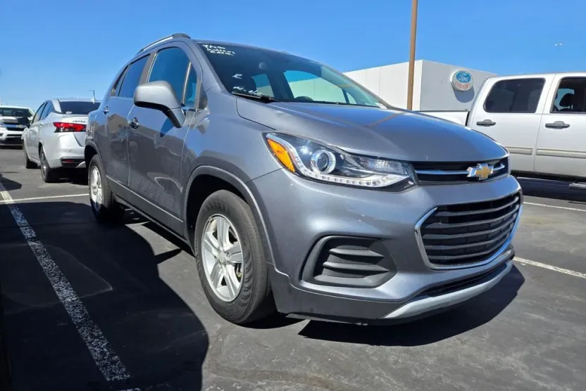 2019 Chevrolet Trax LT photo 1