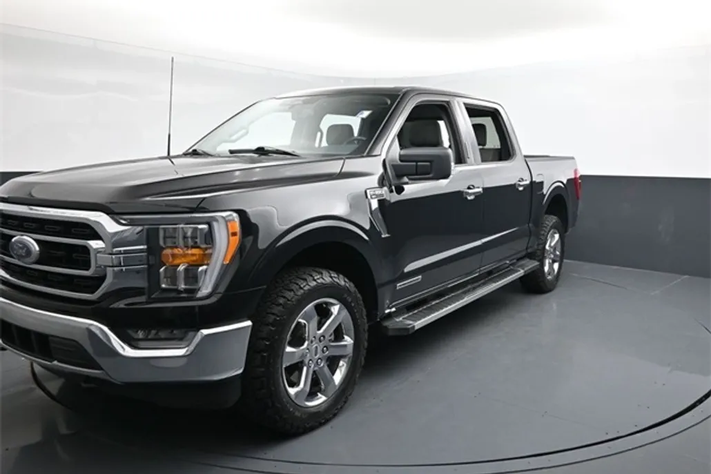 2023 Ford F-150 XLT photo 1