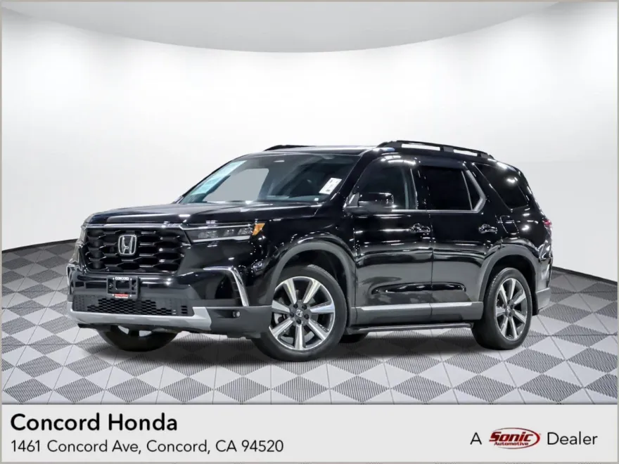 2024 Honda Pilot Touring photo 1