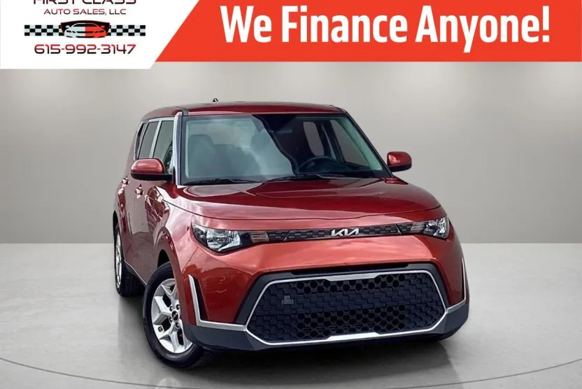 2023 Kia Soul LX photo 1
