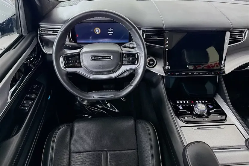 2022 Jeep Grand Wagoneer II photo 1