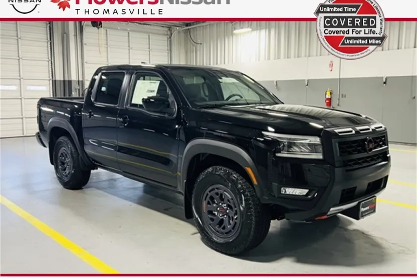 2025 Nissan Frontier PRO-4X photo 1