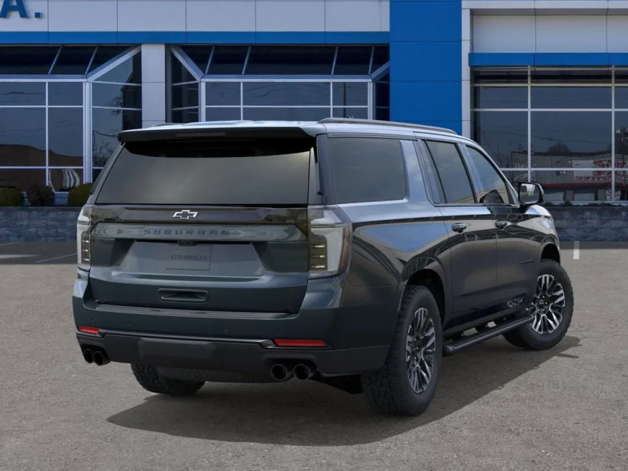 2025 Chevrolet Suburban Z71 photo 1