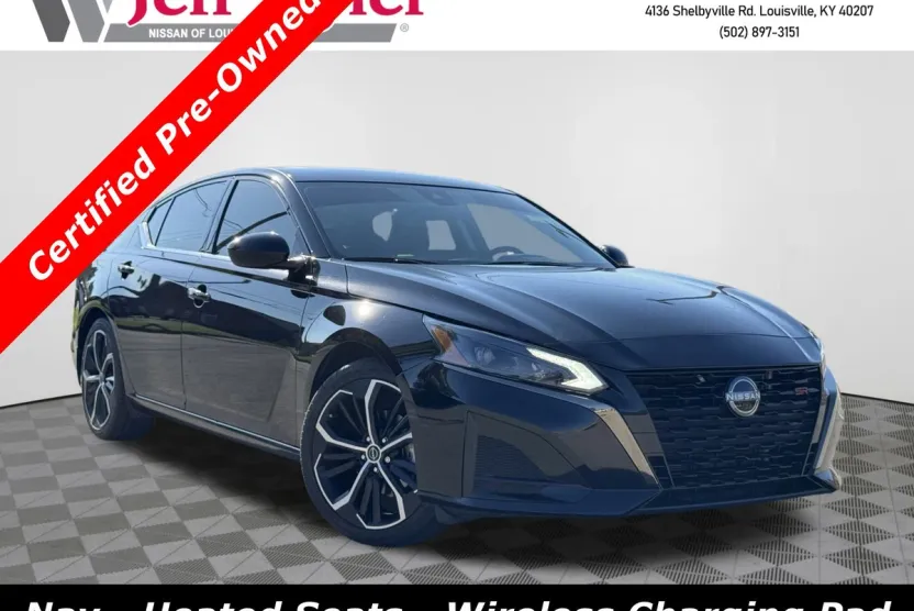 2023 Nissan Altima 2.5 SR photo 1
