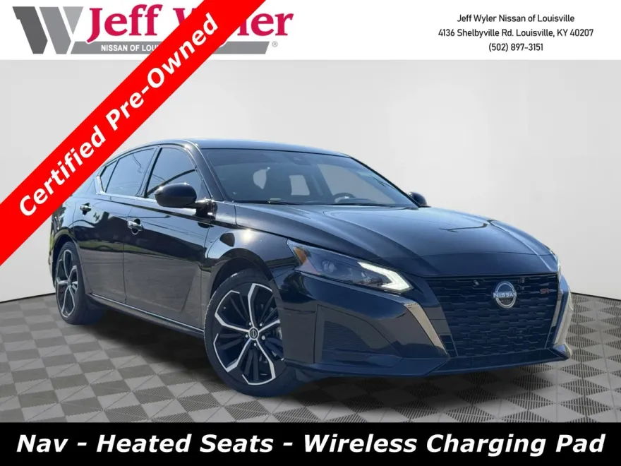 2023 Nissan Altima 2.5 SR photo 1