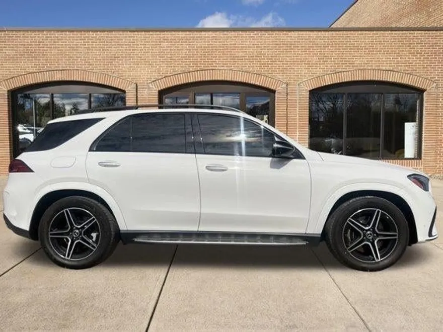 2024 Mercedes Benz GLE 350 4MATIC photo 1