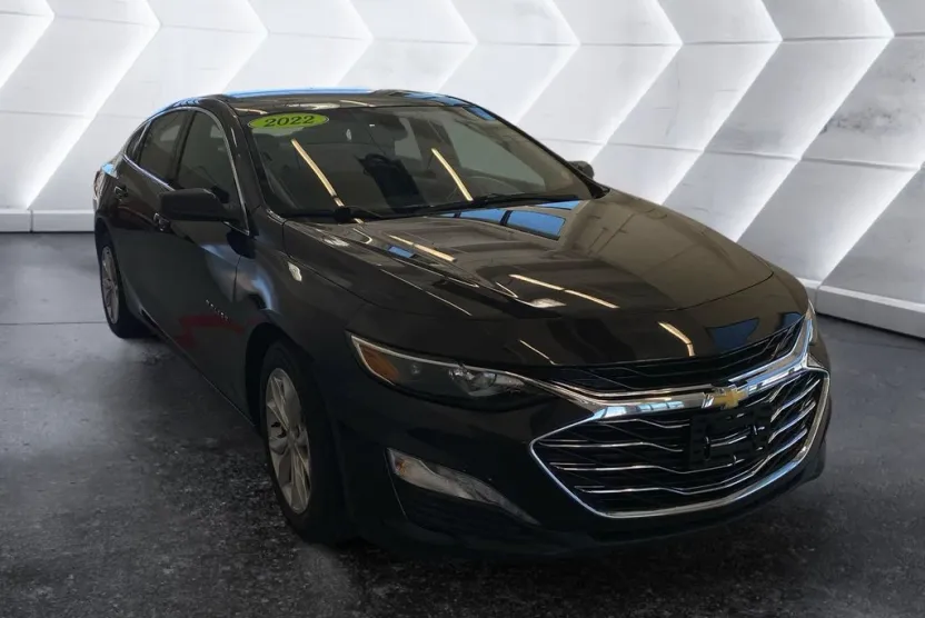 2022 Chevrolet Malibu 1LT photo 1