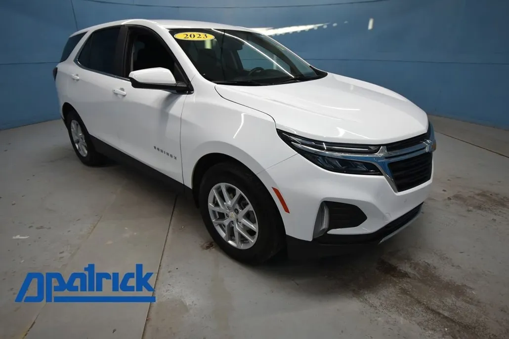 2023 Chevrolet Equinox LT photo 1
