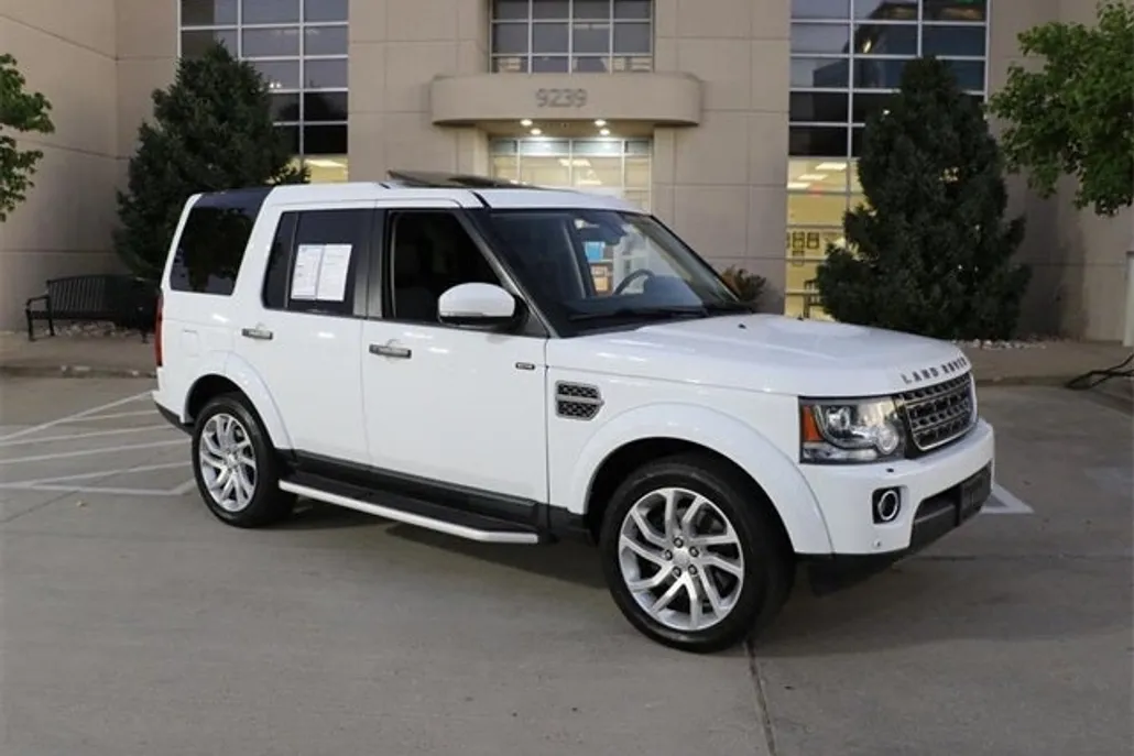 2016 Land Rover LR4 HSE photo 1
