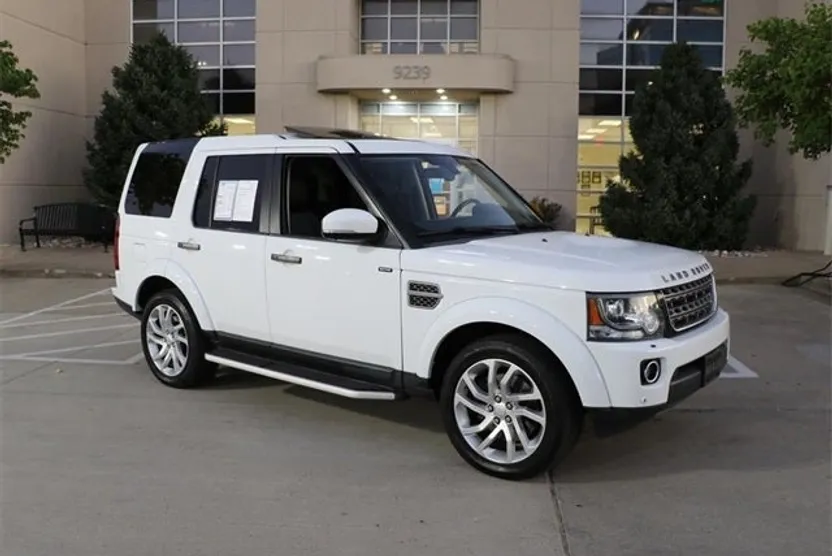 2016 Land Rover LR4 HSE photo 1