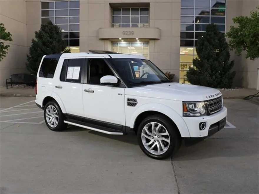 2016 Land Rover LR4 HSE photo 1