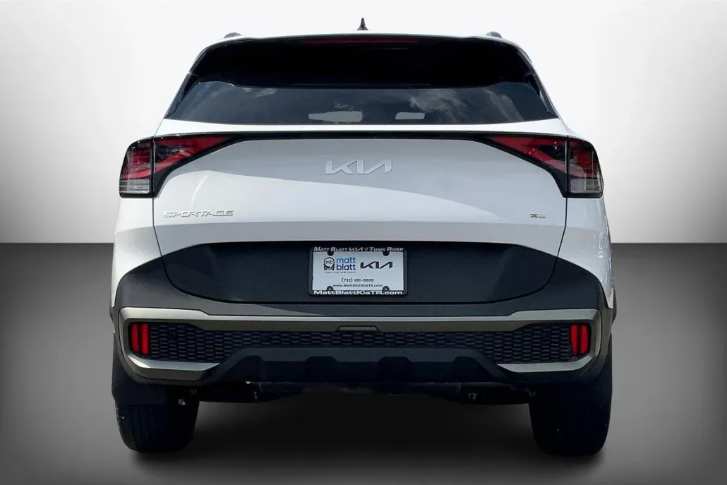 2023 Kia Sportage X-Line photo 1
