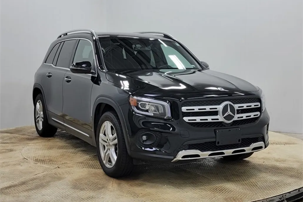 2023 Mercedes Benz GLB 250 4MATIC photo 1