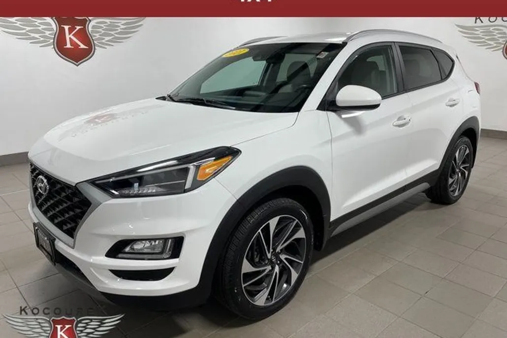 2021 Hyundai Tucson Sport photo 1