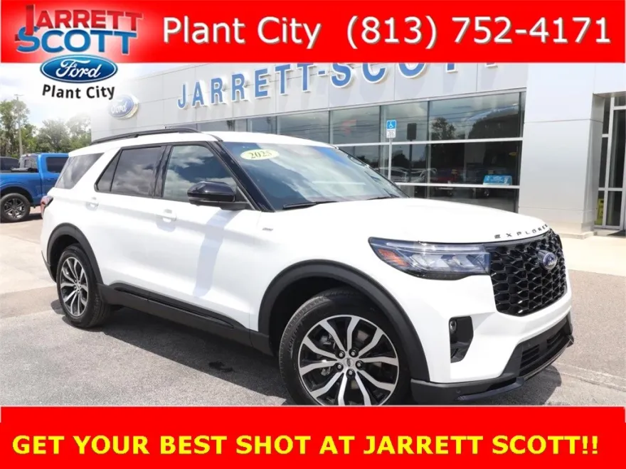 2025 Ford Explorer ST-Line photo 1