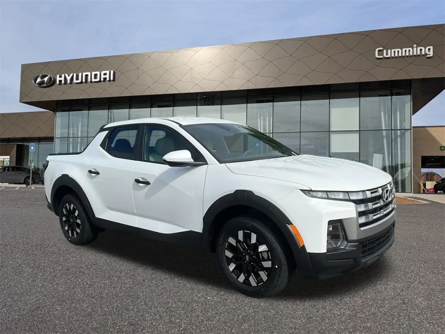 2025 Hyundai Santa Cruz SE photo 1