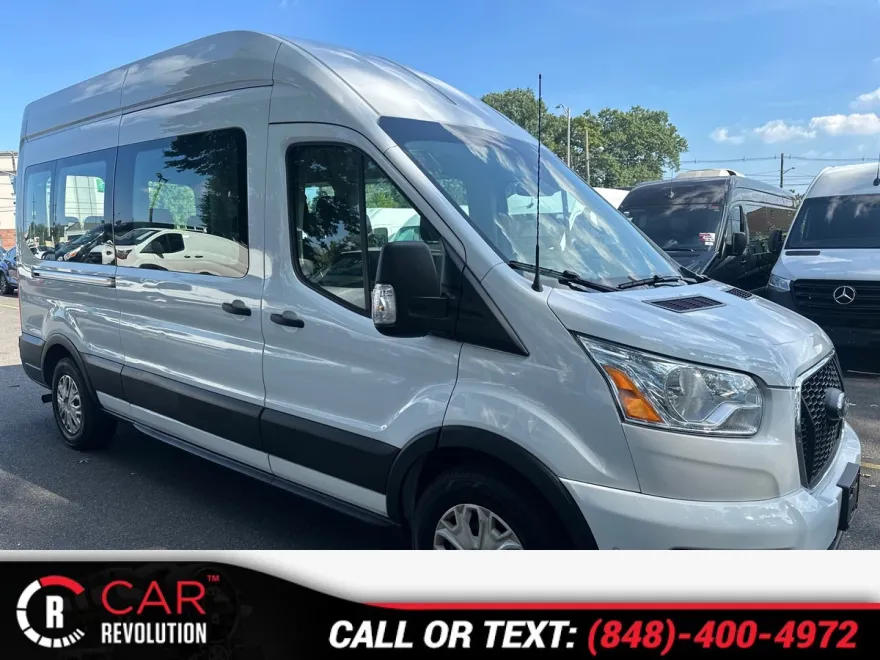 2021 Ford Transit Passenger XLT photo 1