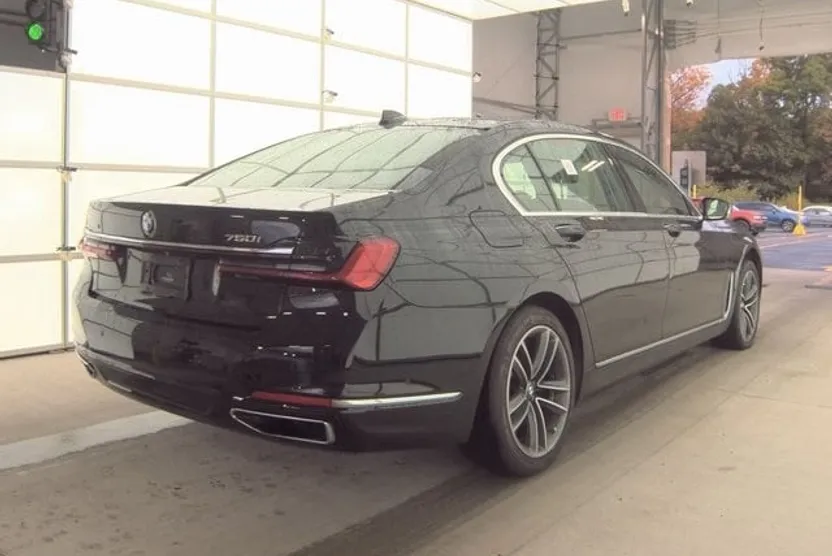 2020 Bmw 750i xDrive Sedan photo 1