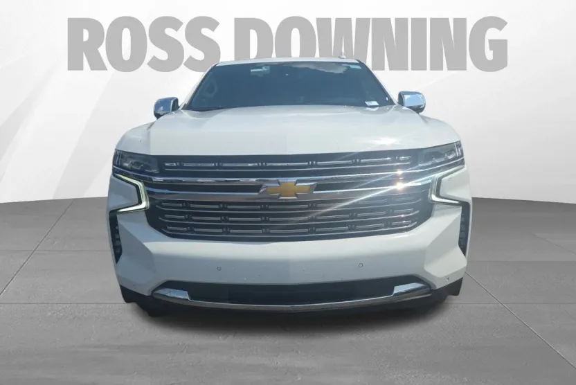 2023 Chevrolet Suburban Premier photo 1