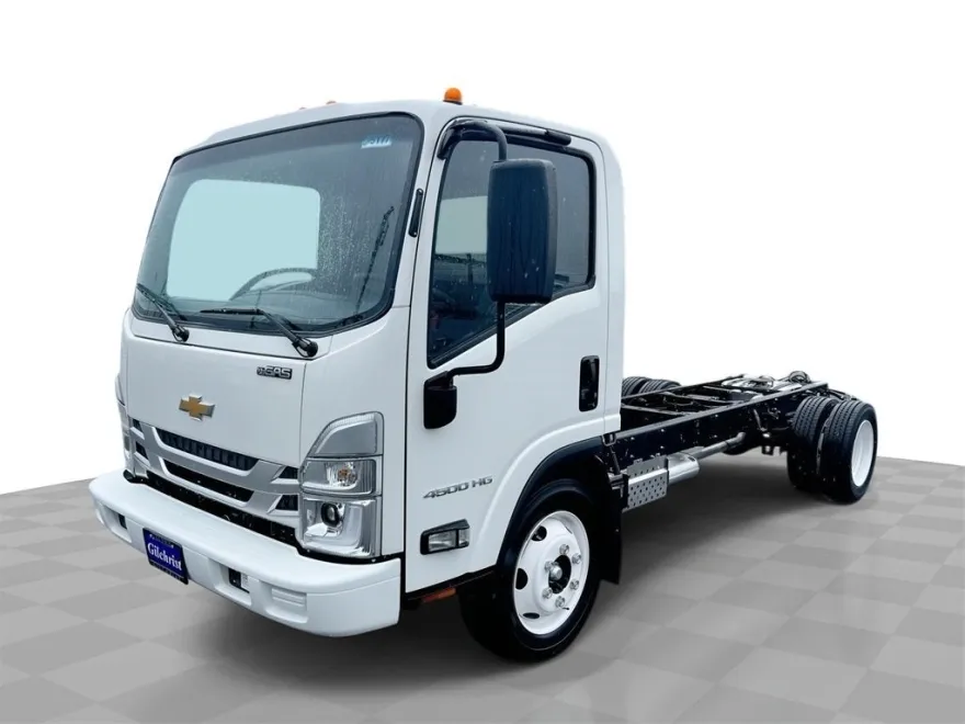 2025 Chevrolet Silverado 4500HD photo 1