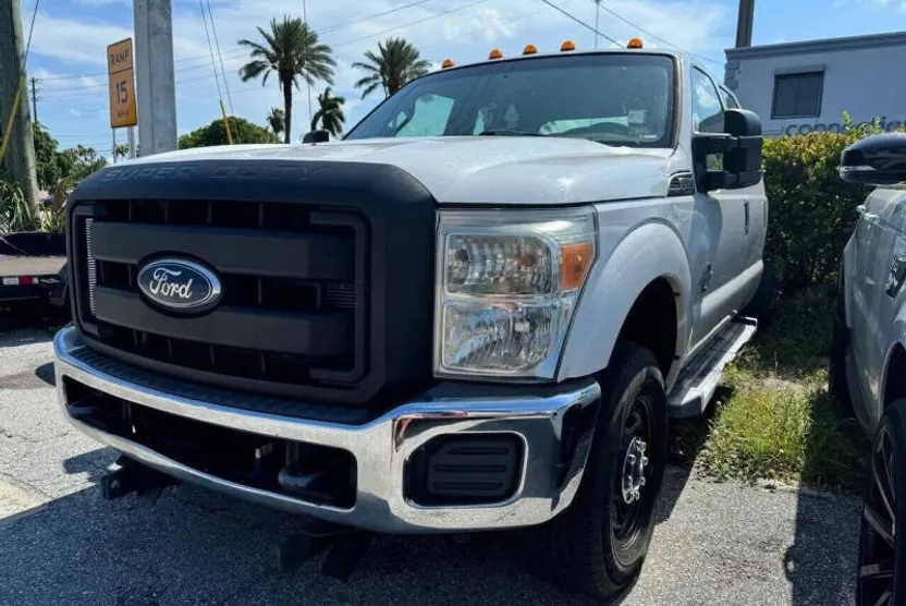 2011 Ford F-250 XL photo 1