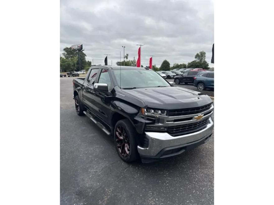 2020 Chevrolet Silverado 1500 LT photo 1