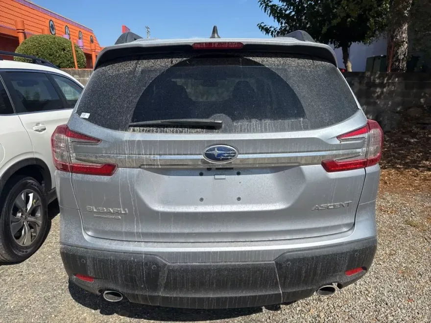 2024 Subaru Ascent Premium photo 1