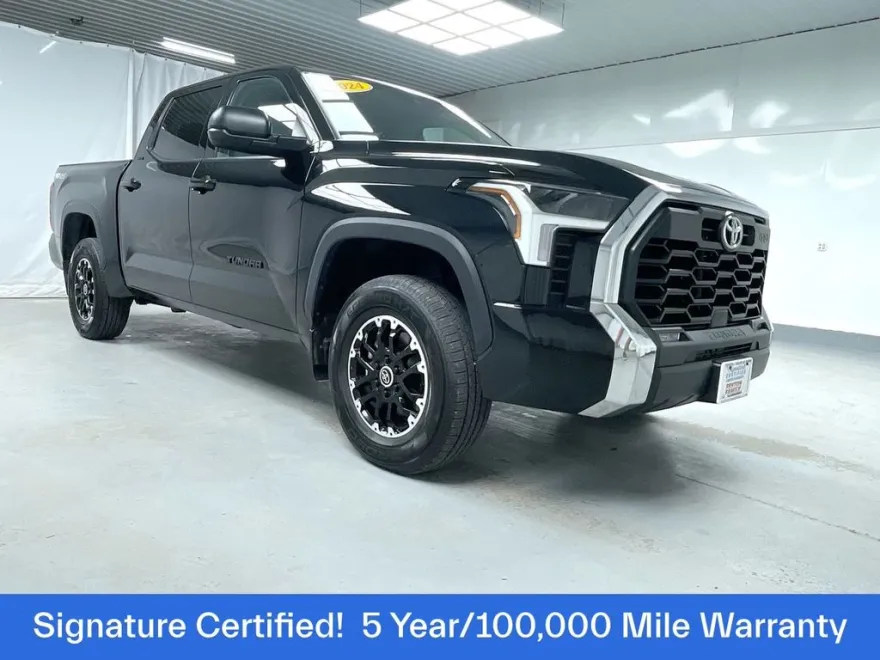 2024 Toyota Tundra SR5 photo 1