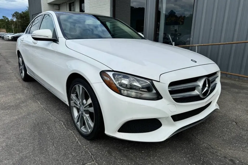 2015 Mercedes Benz C 300 photo 1
