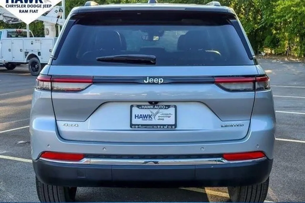 2022 Jeep Grand Cherokee Limited photo 1
