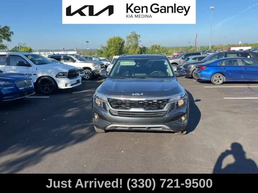 2023 Kia Seltos S Nightfall Edition photo 1