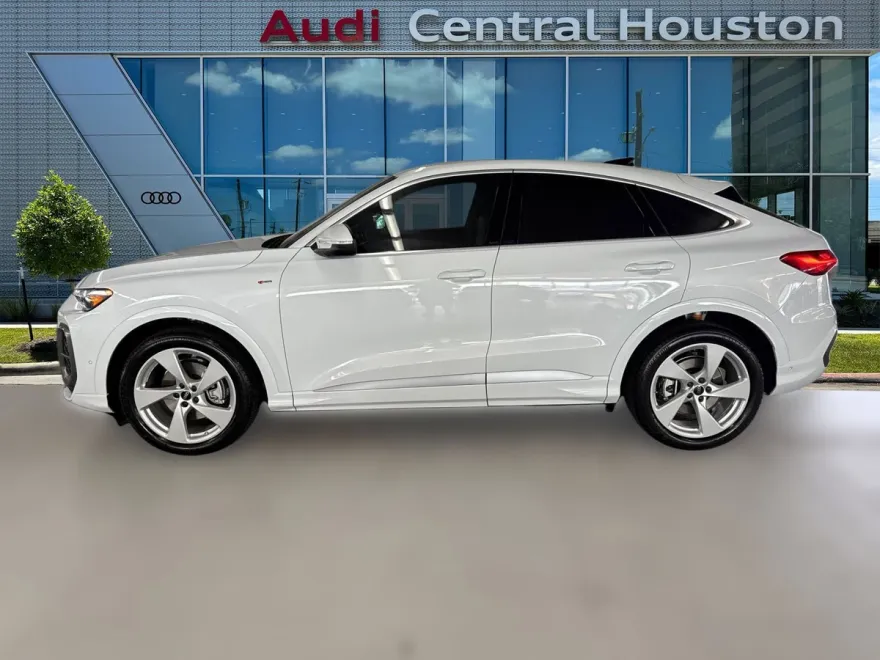 2025 Audi Q5 Premium Prestige photo 1