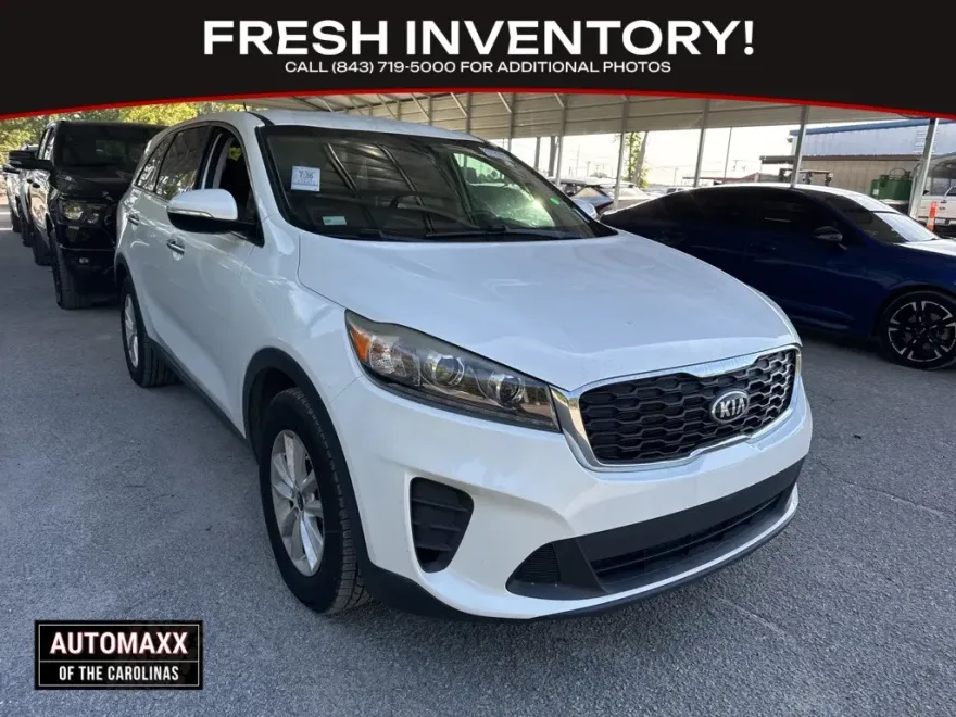 2019 Kia Sorento LX photo 1