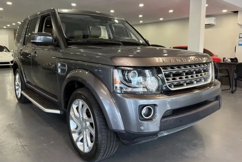 2016 Land Rover LR4 HSE photo 1