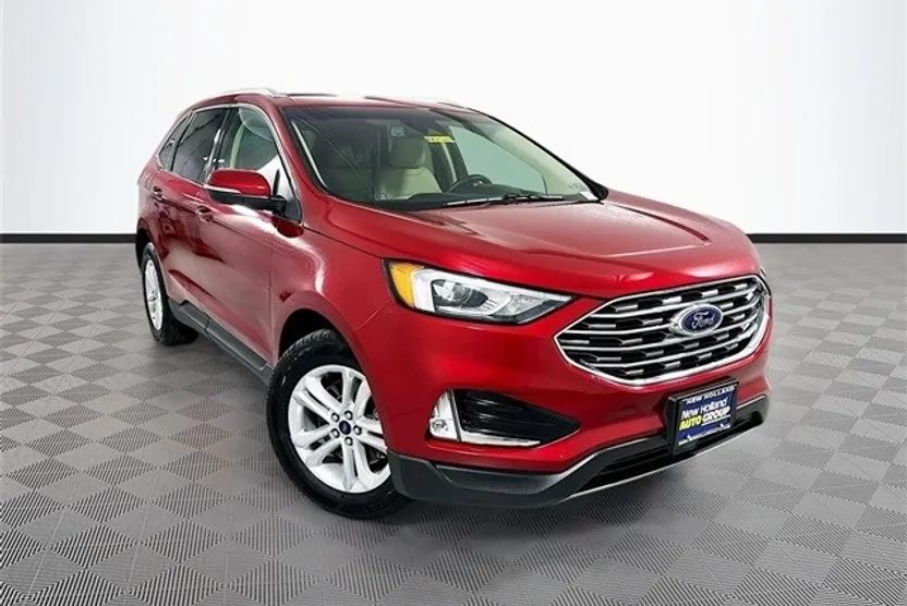 2020 Ford Edge SEL photo 1