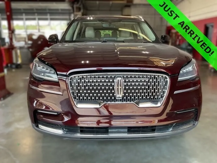 2022 Lincoln Aviator Reserve photo 1