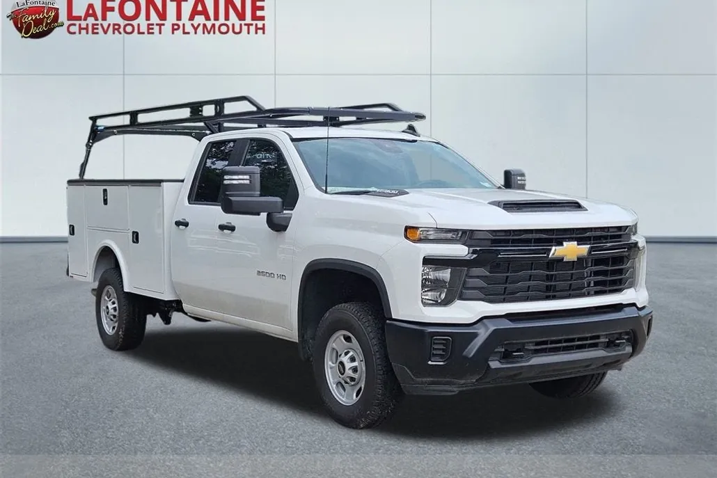 2024 Chevrolet Silverado 2500HD photo 1