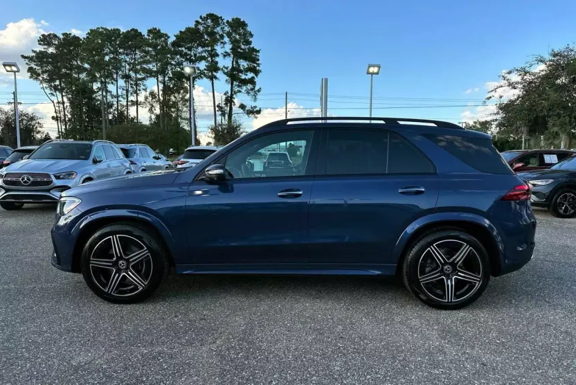 2026 Mercedes Benz GLE 450 4MATIC photo 1