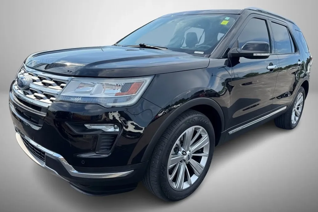 2019 Ford Explorer Limited photo 1