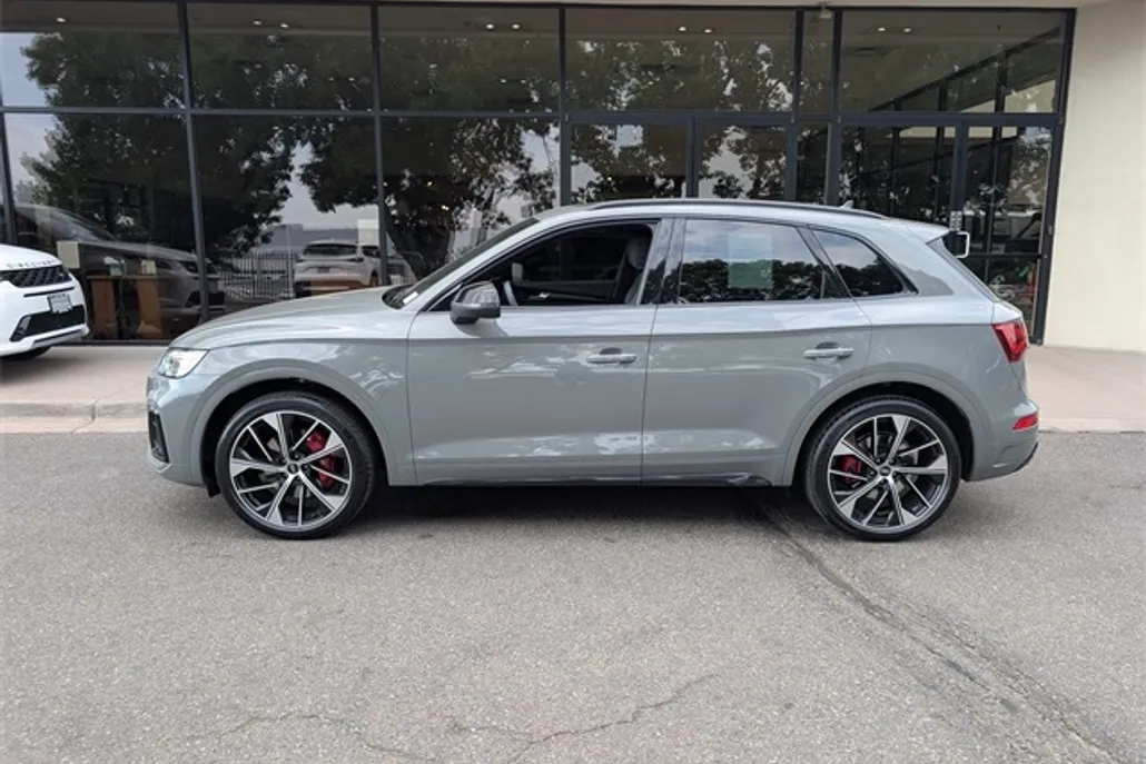 2021 Audi SQ5 Premium Plus photo 1