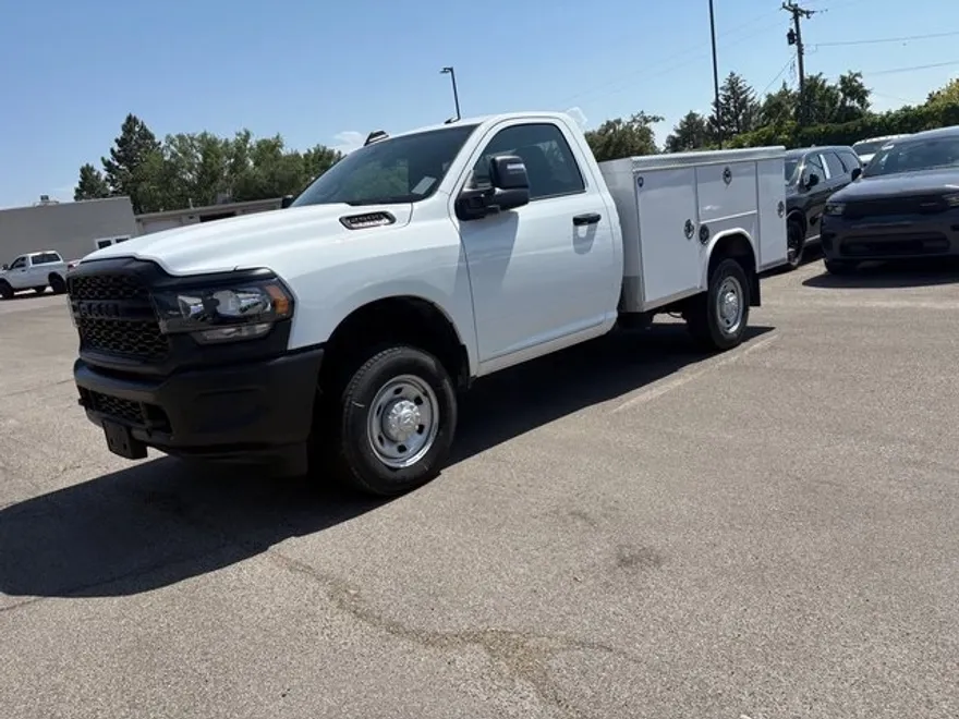 2023 Ram 2500 Tradesman photo 1