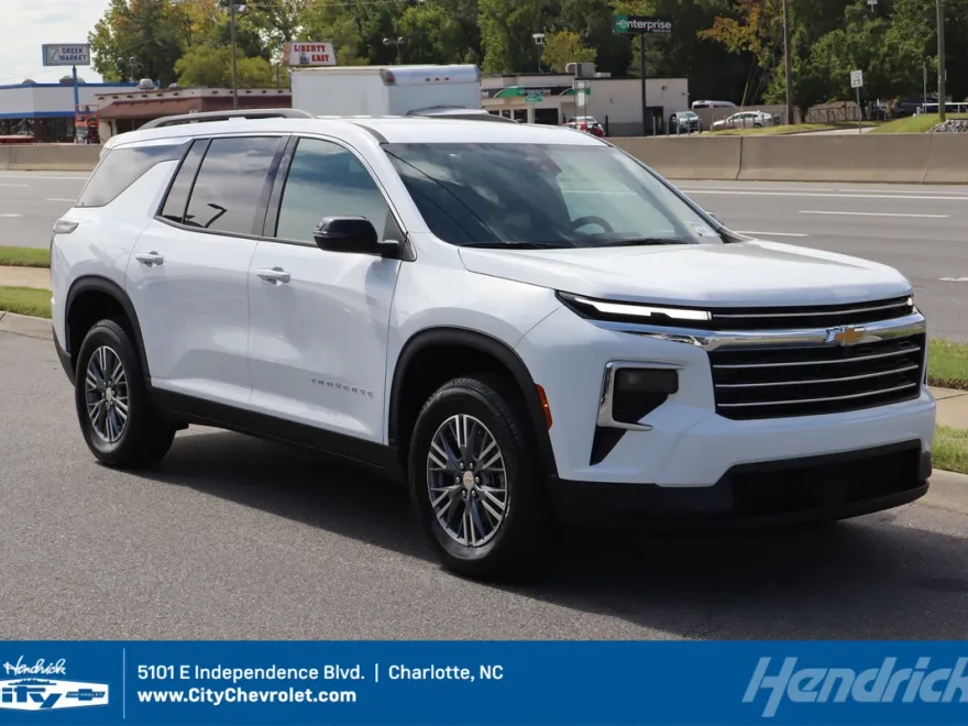 2026 Chevrolet Traverse photo 1